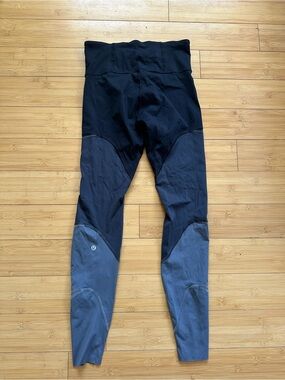 lululemon athletica Two-Tone Black and Blue Performance Tights